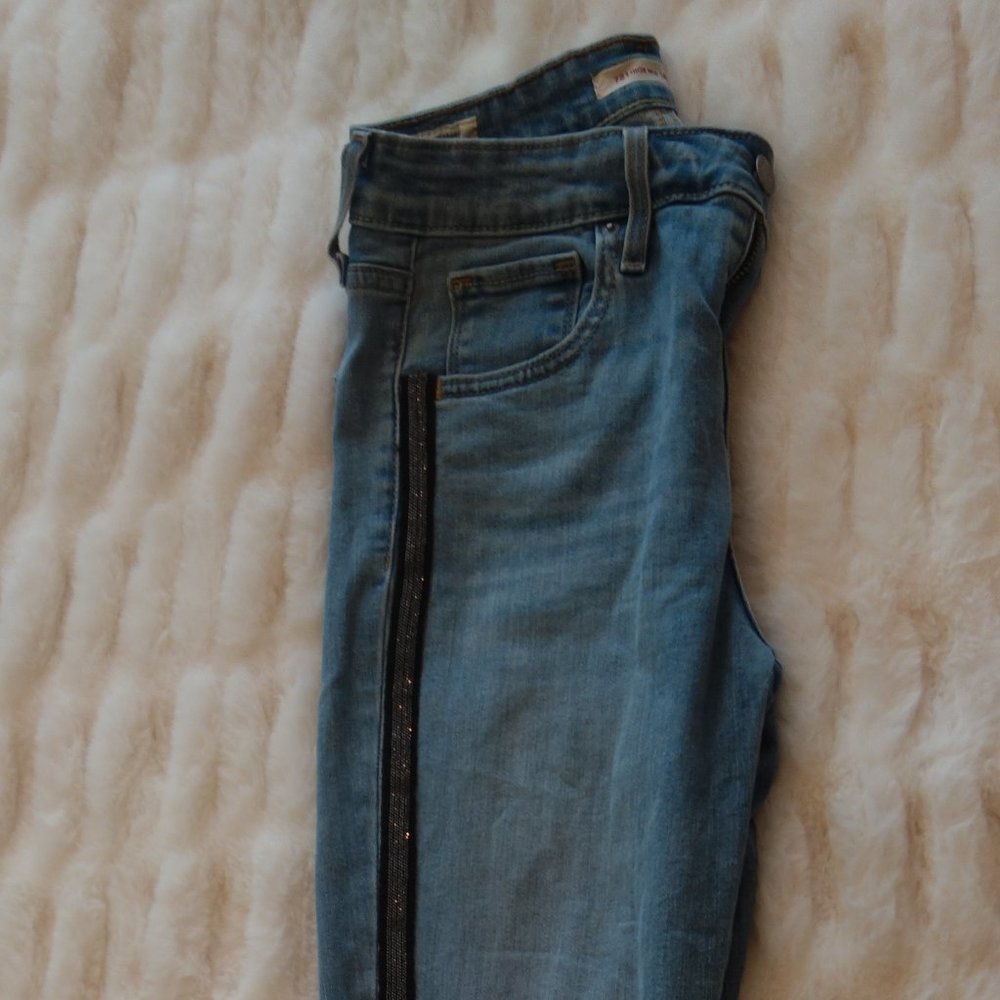 Levi's 721 High-Rise Skinny Sparkle Side Stripe Jean - Picture 2 of 10